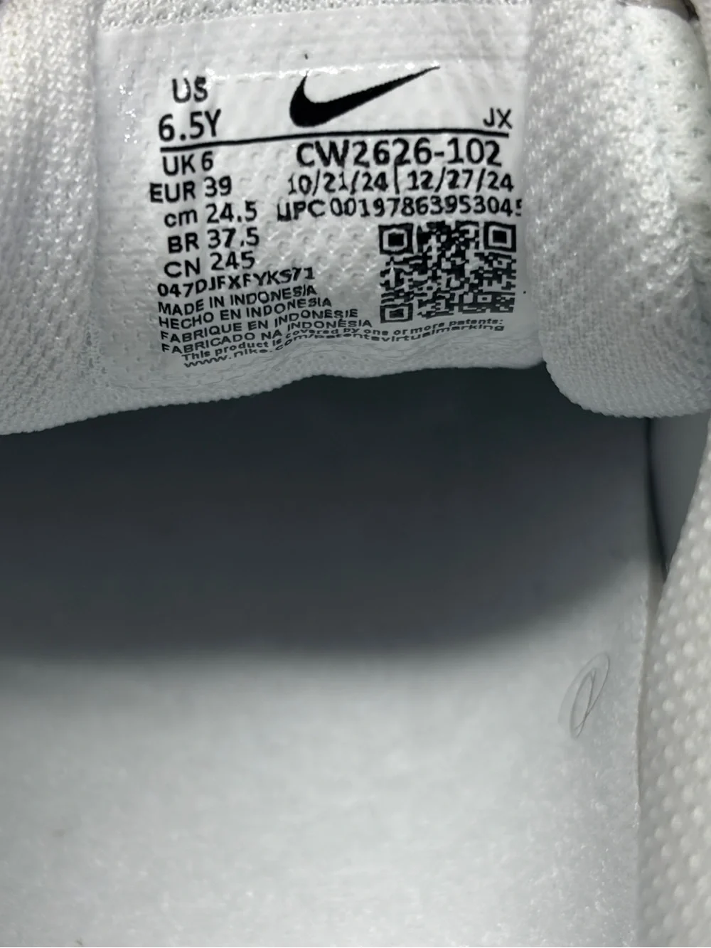 Nike Shox R4 (GS) Sneaker Kids size 6.5 Y